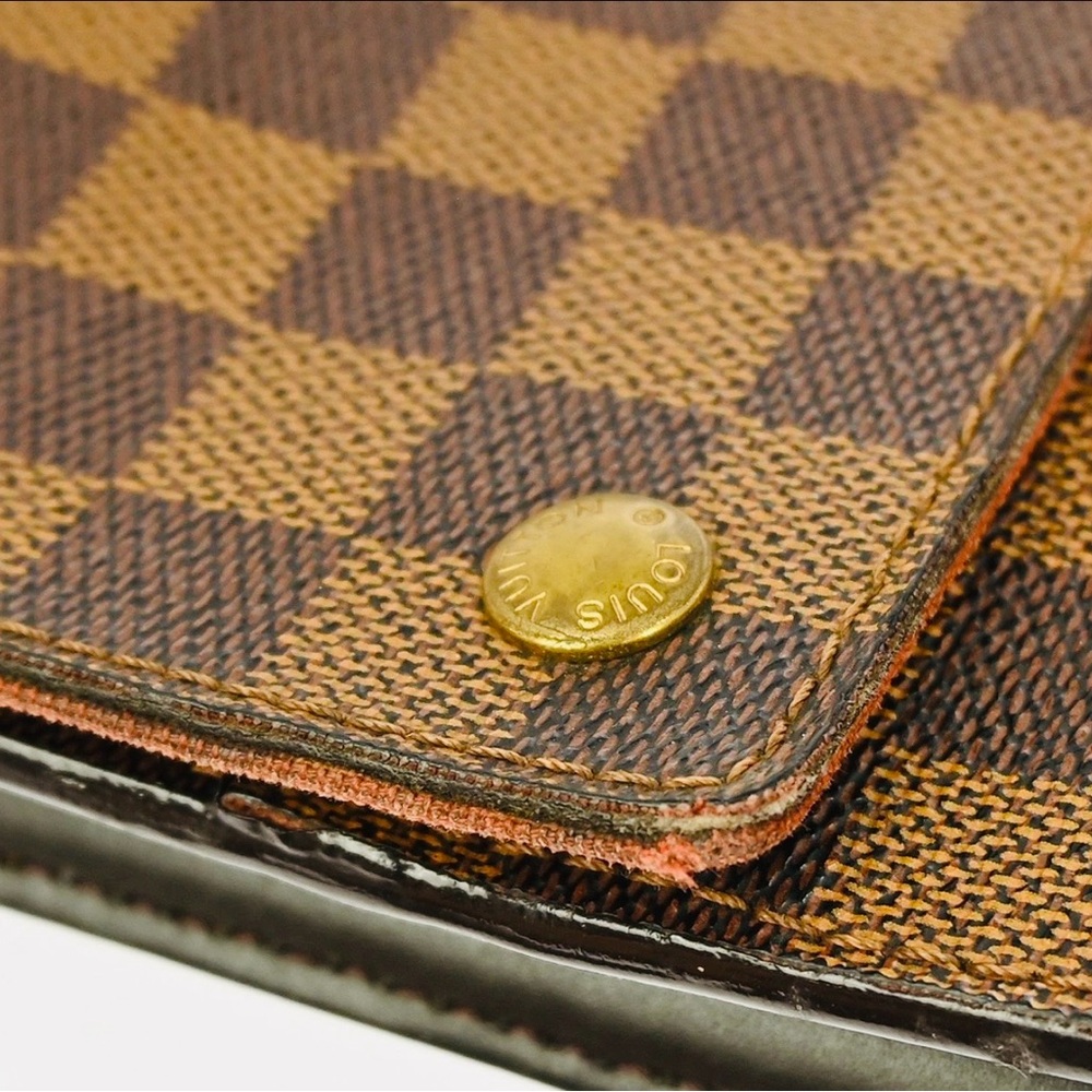 Louis Vuitton crossbody bag - Picture 3 of 8